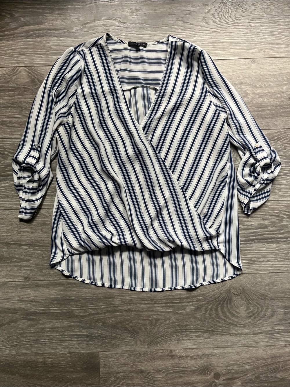 West Kei Cream Blue Striped Surplice Hi Low Lightweight Blouse Size S Spring